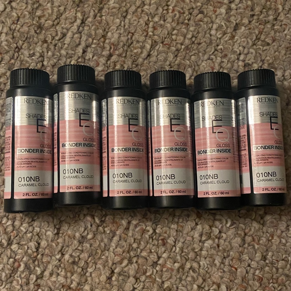 Redken Shades EQ Gloss 010NB Carmel Cloud